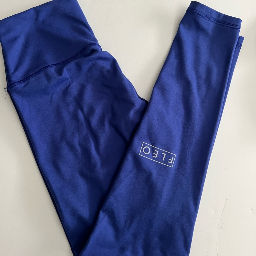FLEO, Small El Toro, 25” Bounce Royal blue